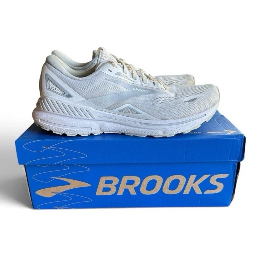 Brooks Adrenaline GTS 23 Women's Size 10.5 (Medium) Running Shoes White Gray